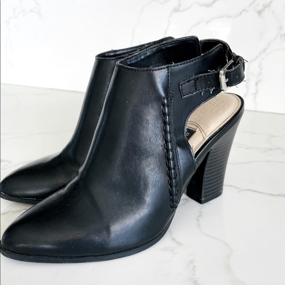 Dana Buchman Black Buckle Mules - Picture 4 of 10